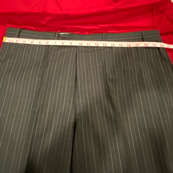 Stonehouse grey pinstripe 3 button suit - Picture 14 of 16